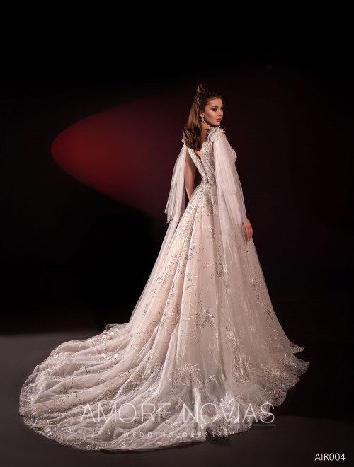 https://amore-novias.com/images/stories/virtuemart/product/AIR004       (3).jpg